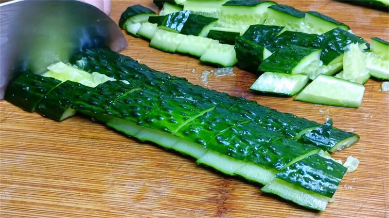 肝火旺食谱_口苦口臭的治疗方法_清热解毒菜谱