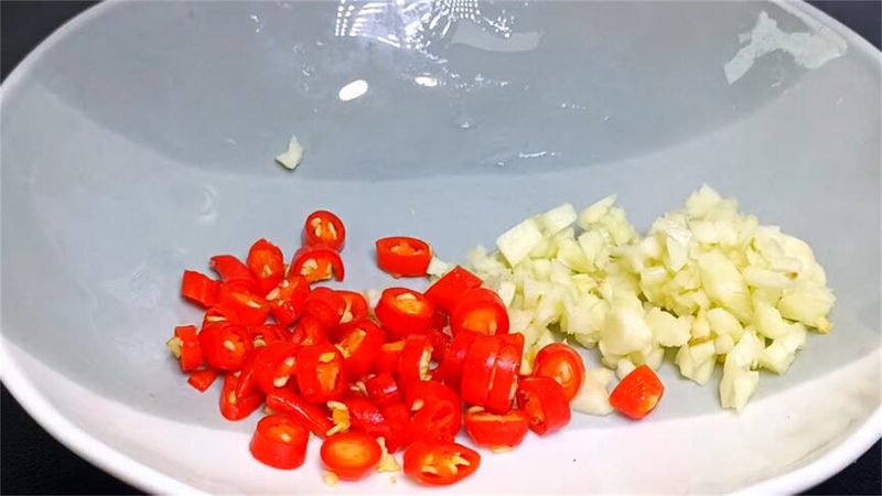 肝火旺食谱_口苦口臭的治疗方法_清热解毒菜谱