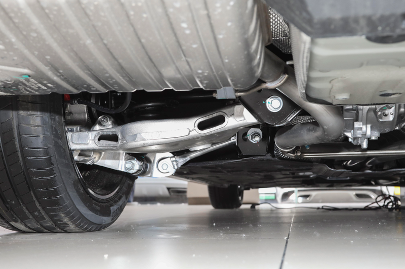 捷豹XEL 2.0T 250马力 8AT试驾_捷豹XEL动力总成评测_捷豹xel维修保养费用