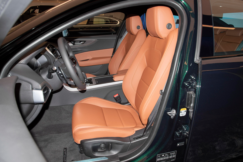 捷豹XEL配置对比 2024款 进取运动版 2025款 90周年典藏版 2024款 耀黑运动版_捷豹xel维修保养费用