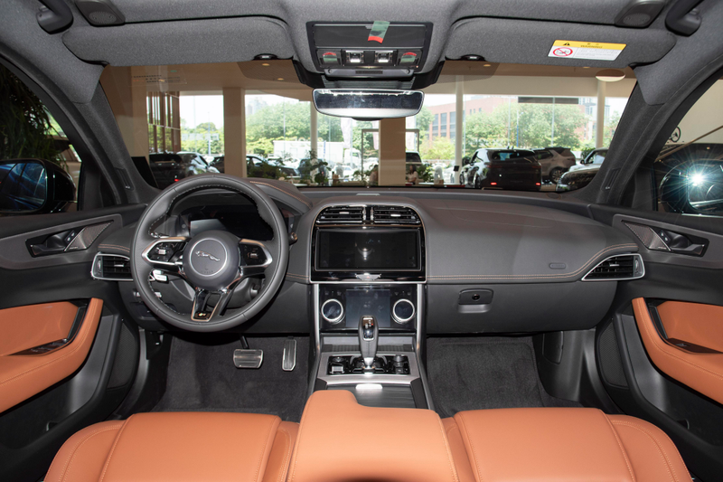 捷豹xel维修保养费用_捷豹XEL配置对比 2024款 进取运动版 2025款 90周年典藏版 2024款 耀黑运动版