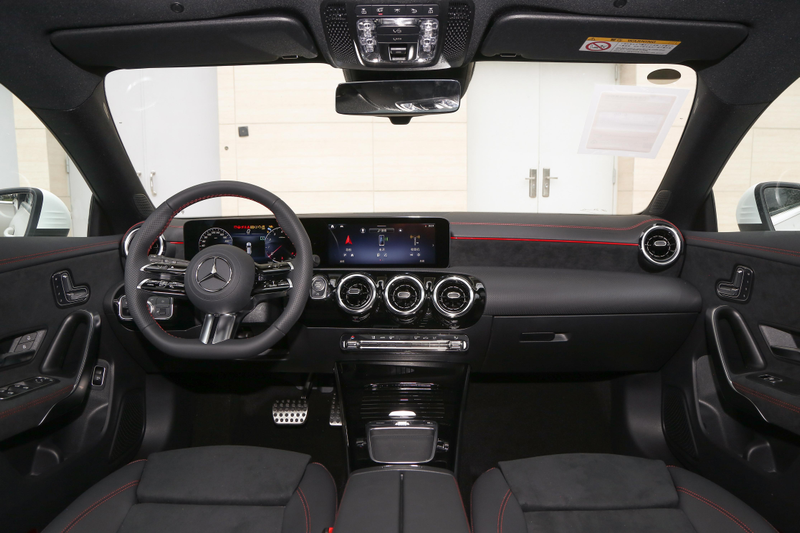 奔驰CLA养护技巧_奔驰维修技术_奔驰CLA驾驶技巧