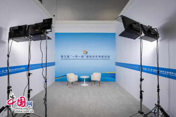 新闻中心手机中国