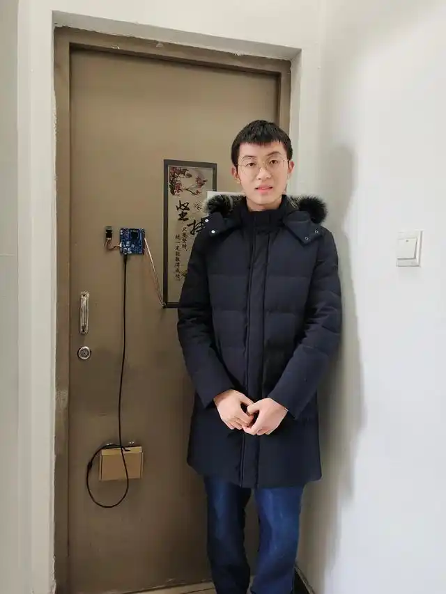 电子锁制作原理_STM32指纹锁制作教程_西安电子科技大学学生发明智能门锁