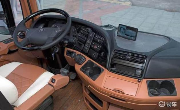 奔驰122房车报价及图片_奔驰Actros房车 1280万 12米巨型房车_艾尔森房车公司 奔驰Actros移动别墅 11980mm车身尺寸