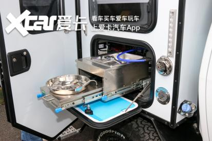 北京房车展房车推荐_星舟搬家工拖挂房车_奔驰122房车报价及图片