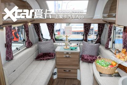 北京房车展房车推荐_星舟搬家工拖挂房车_奔驰122房车报价及图片