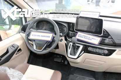 北京房车展房车推荐_星舟搬家工拖挂房车_奔驰122房车报价及图片