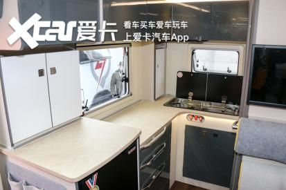 北京房车展房车推荐_奔驰122房车报价及图片_星舟搬家工拖挂房车