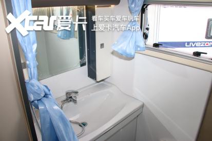 北京房车展房车推荐_奔驰122房车报价及图片_星舟搬家工拖挂房车