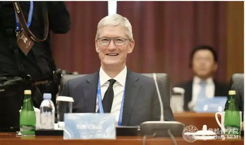 新闻联播朱镕基简历