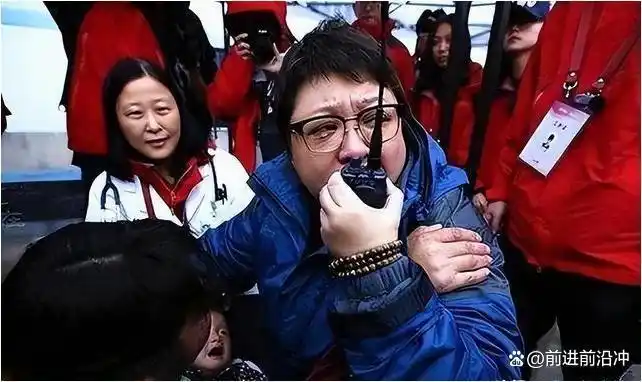 蒋欣捐款惹怒韩红 资讯