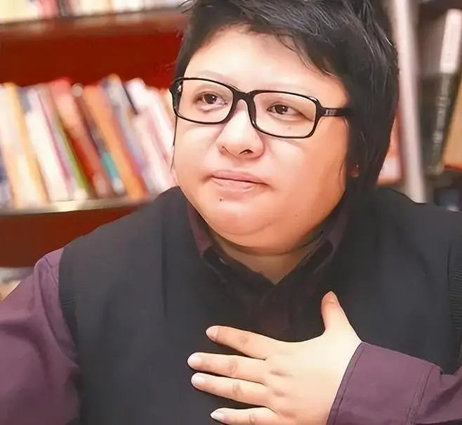 蒋欣捐款惹怒韩红 资讯