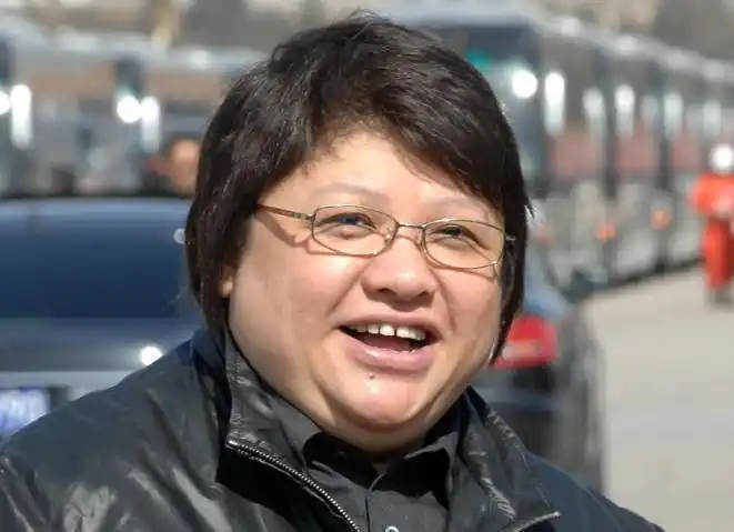 蒋欣捐款惹怒韩红 资讯