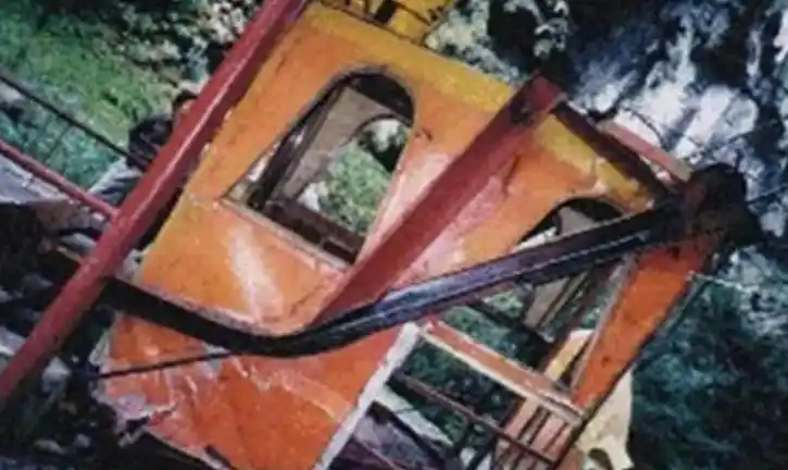 蒋欣捐款惹怒韩红 资讯