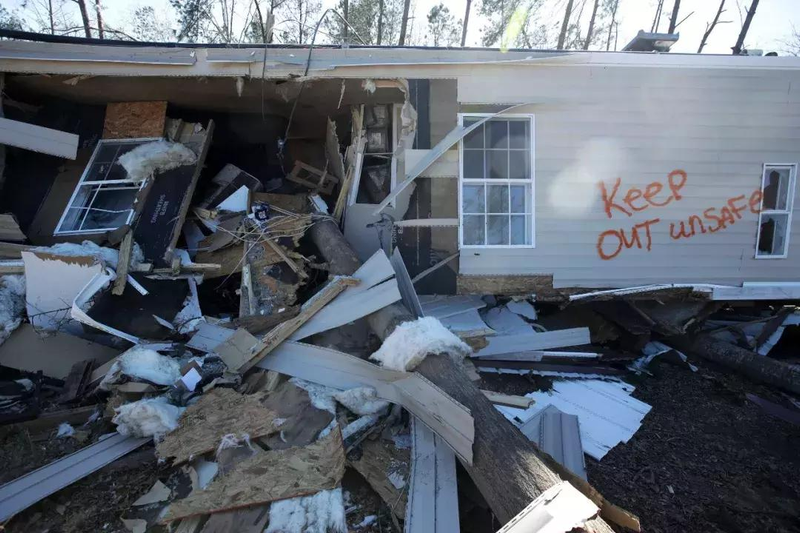 新闻报道美国龙卷风