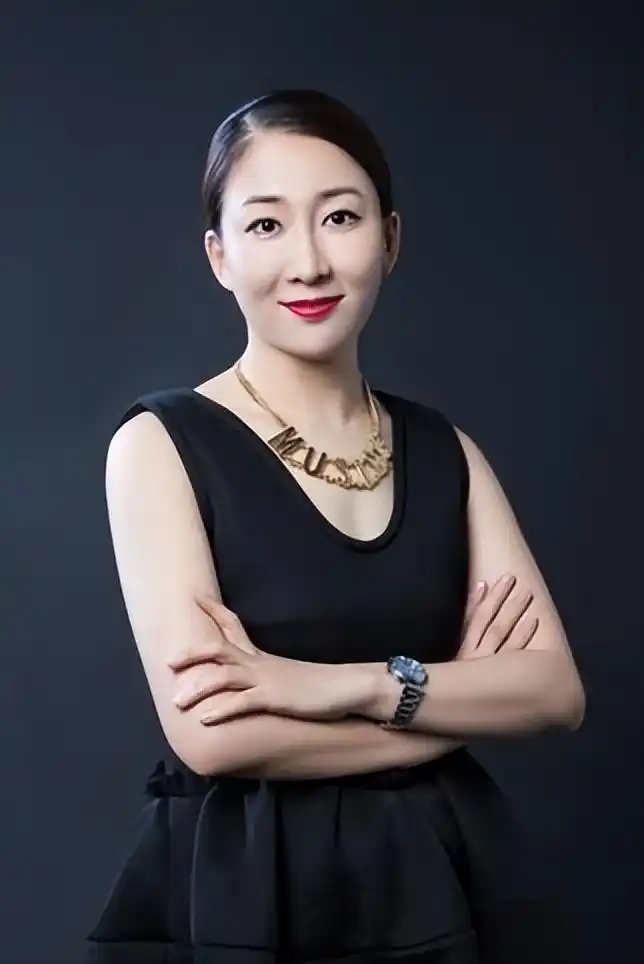 上海电视台新闻综合频道女主播