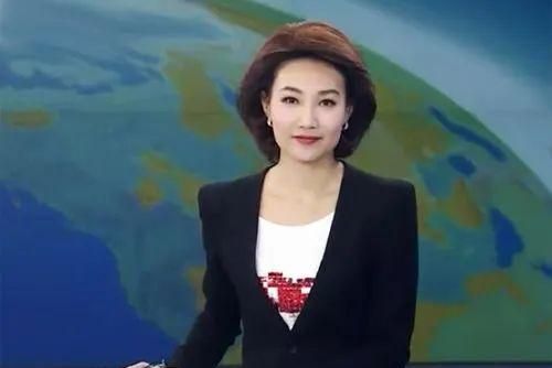 央视午夜新闻女主播