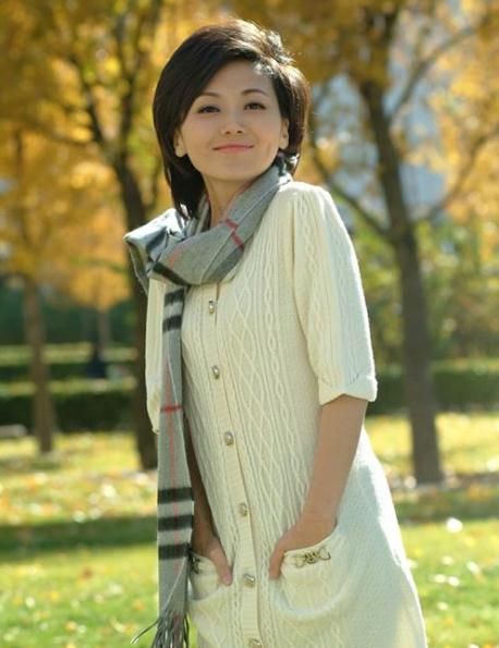 央视午夜新闻女主播