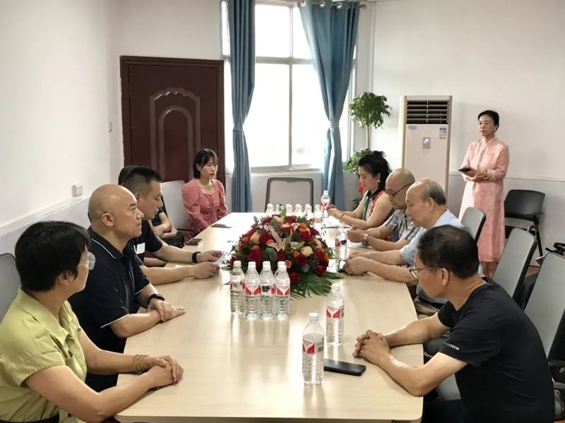 柳州市文化新闻出版广电局