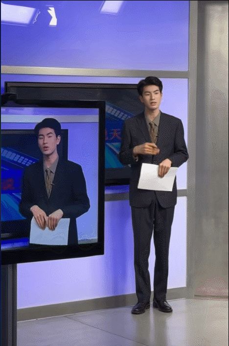 新闻主播搞笑图片