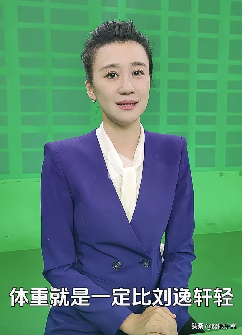 新闻主播搞笑图片