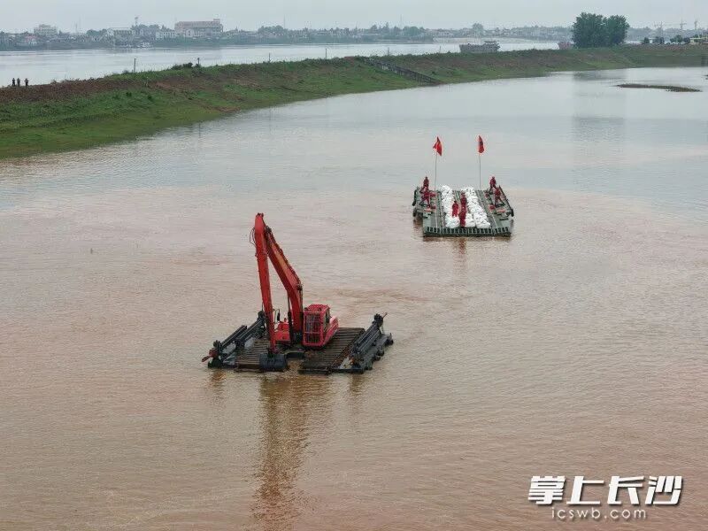 2026湖南凤凰洪水新闻报道