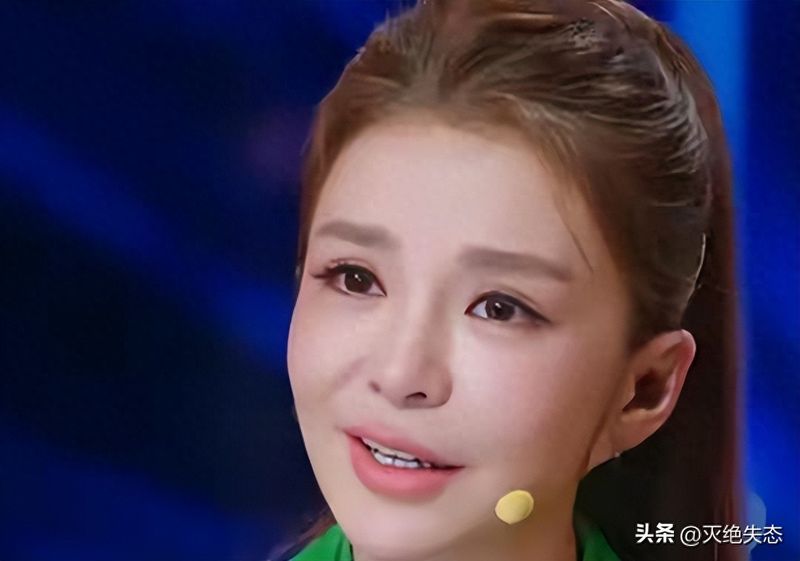 新闻节目主持人