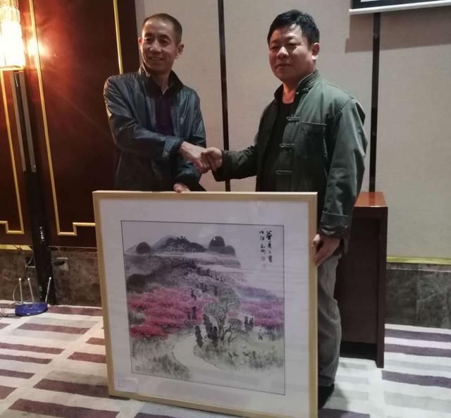 新24孝图新闻报道