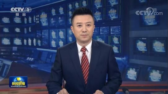 新闻直播间女主播