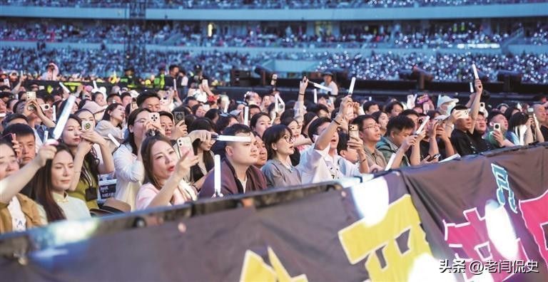 必胜客蹭热点营销