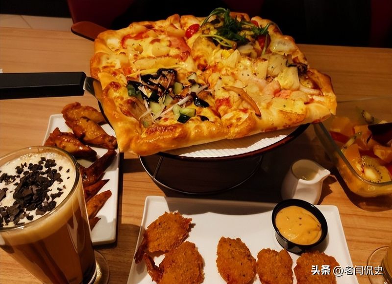 必胜客蹭热点营销