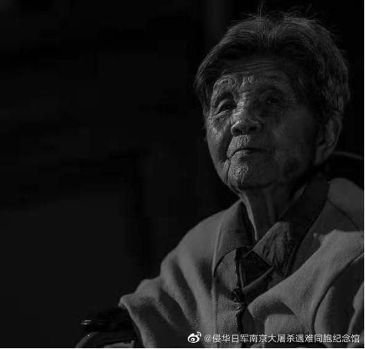 必胜客蹭热点营销