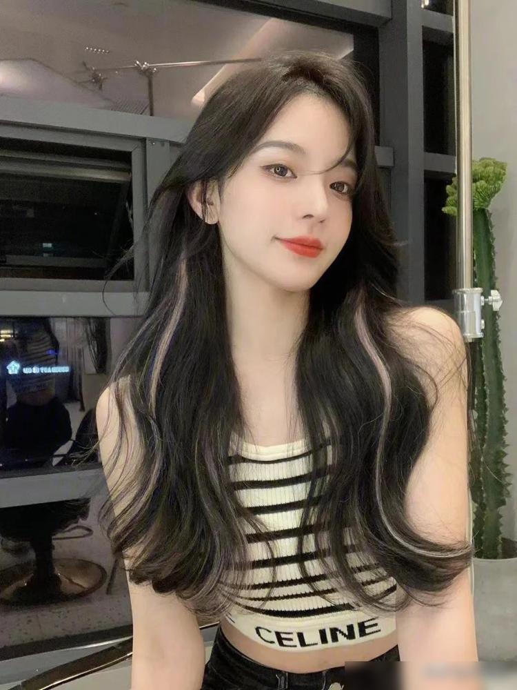 最具人气的3种女士发型,长中短都很美,喜欢别错过(图14) 长发女士烫发图片大全_女士长发烫发图片_长发女烫发型图片