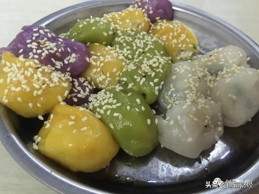 80后夫妻创业,卖家乡特色小吃,一个月赚3万(图2) 特色小吃装修图片_小吃的装修_小吃装修简装大气