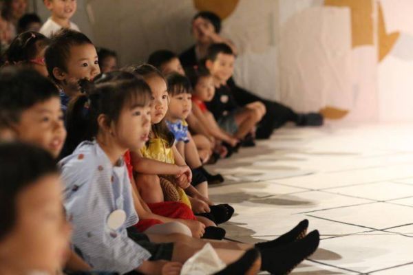 深挖本土文化融入市民生活,小剧场为“最文艺”城市增添魅力(图2) 江苏演艺集团领导计划_江苏省演艺集团总经理_江苏省演艺集团话剧院