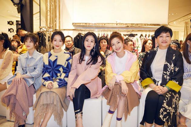 韩火火FB七周年狂欢 七年不痒(图37) 韩火火穿衣搭配法则_韩火火时装品牌_第一时尚韩火火