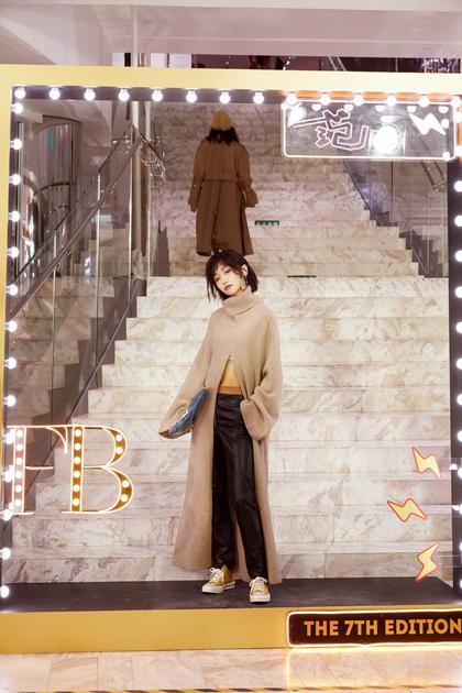 韩火火FB七周年狂欢 七年不痒(图43) 田沅演绎2018秋冬潮流趋势