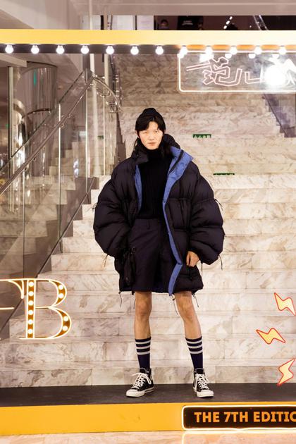 韩火火FB七周年狂欢 七年不痒(图52) 赵航演绎2018秋冬潮流趋势