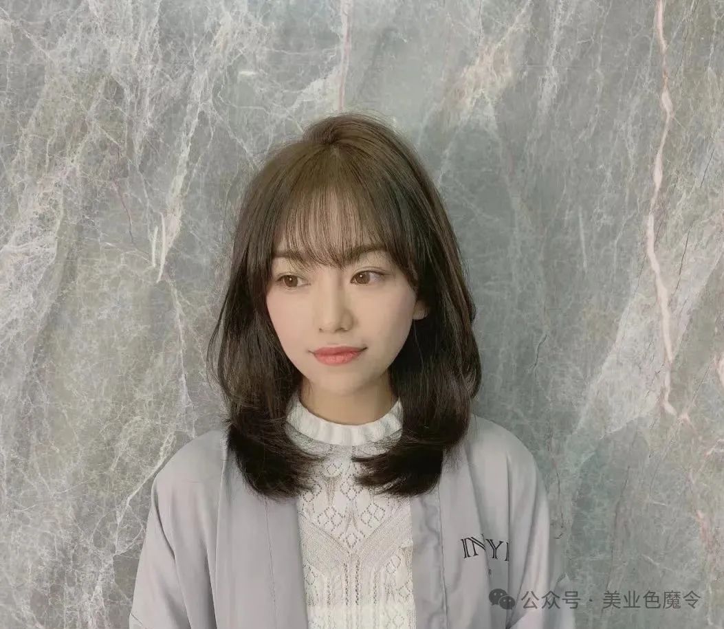卷发棒教程大卷_大卷棒做什么发型_卷发棒卷大卷视频教程