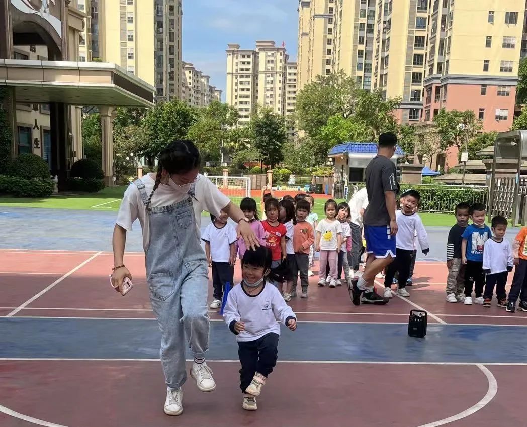新老师教育笔记早上玩玩具时_新老师教育笔记早上玩玩具时_新老师教育笔记早上玩玩具时