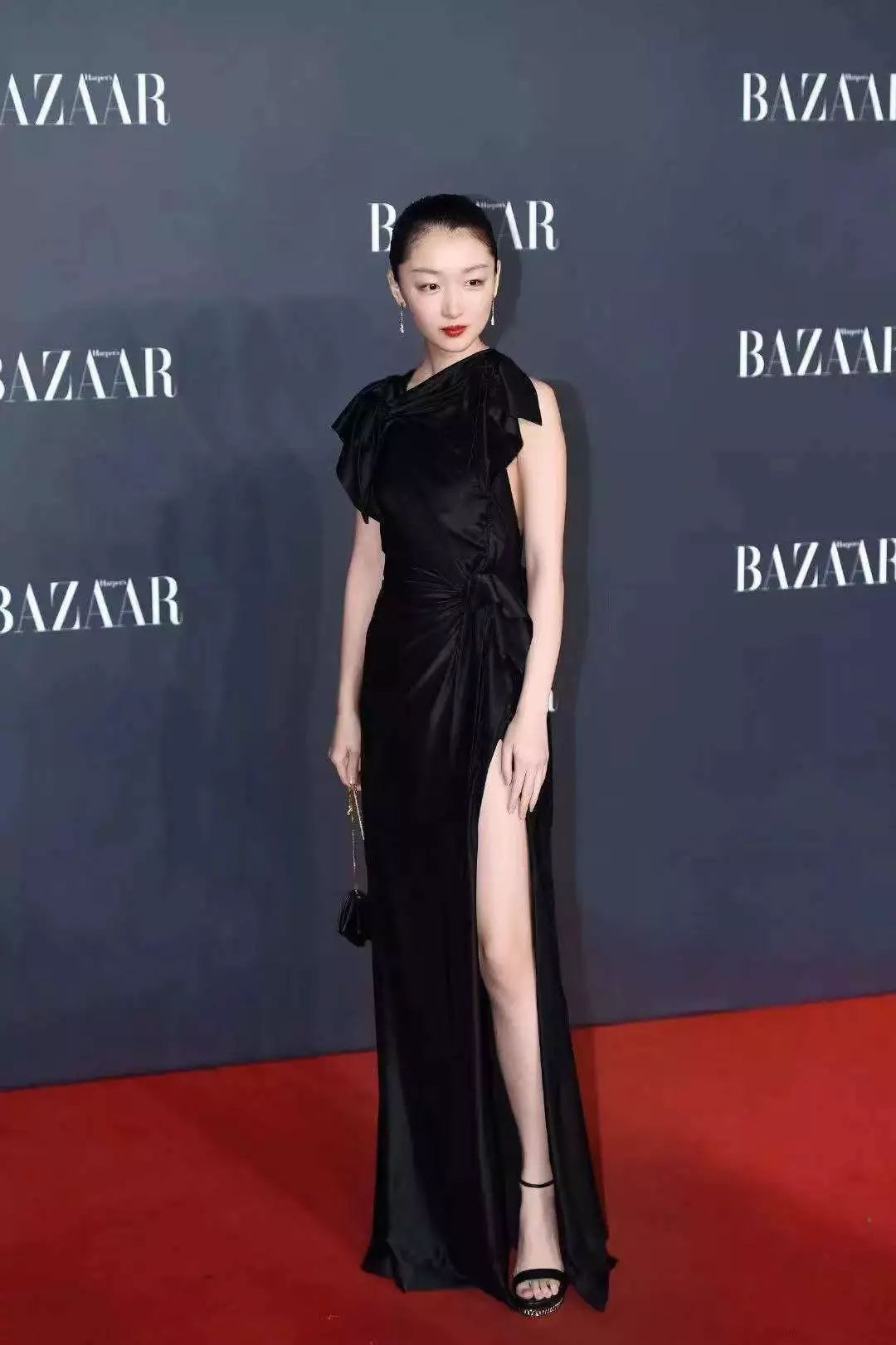 时尚芭莎张韶涵图片_张韶涵时尚图片芭莎高清_张韶涵的照片看一下