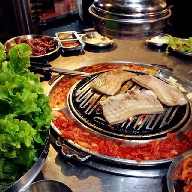 上海十大美食街——去过这些地方才可自称吃货(图5) 哈尔滨海鲜小炒排行_哈尔滨海鲜美食_哈尔滨海鲜小吃