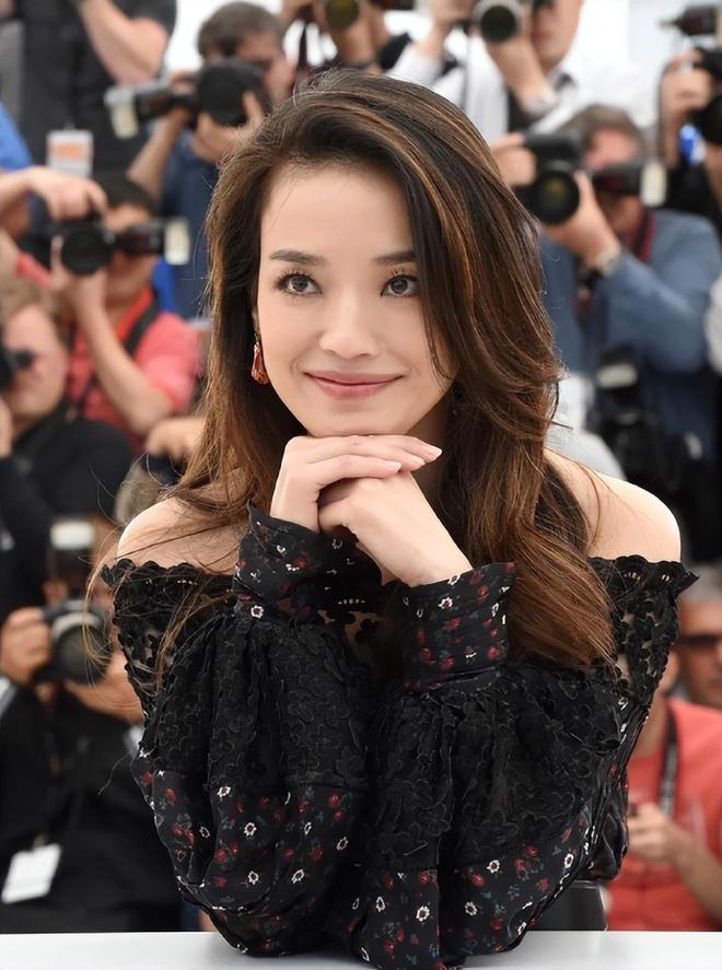 王晶捧红的7位“晶女郎”,个个肤白貌美大长腿,你最喜欢谁?(图11) 慈禧咸丰电影邱淑贞_邱淑贞三电影_电影邱淑贞的代表作品