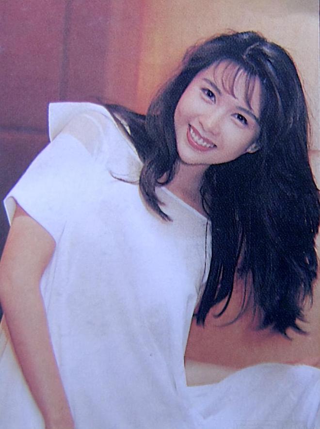 王晶捧红的7位“晶女郎”,个个肤白貌美大长腿,你最喜欢谁?(图20) 邱淑贞三电影_慈禧咸丰电影邱淑贞_电影邱淑贞的代表作品