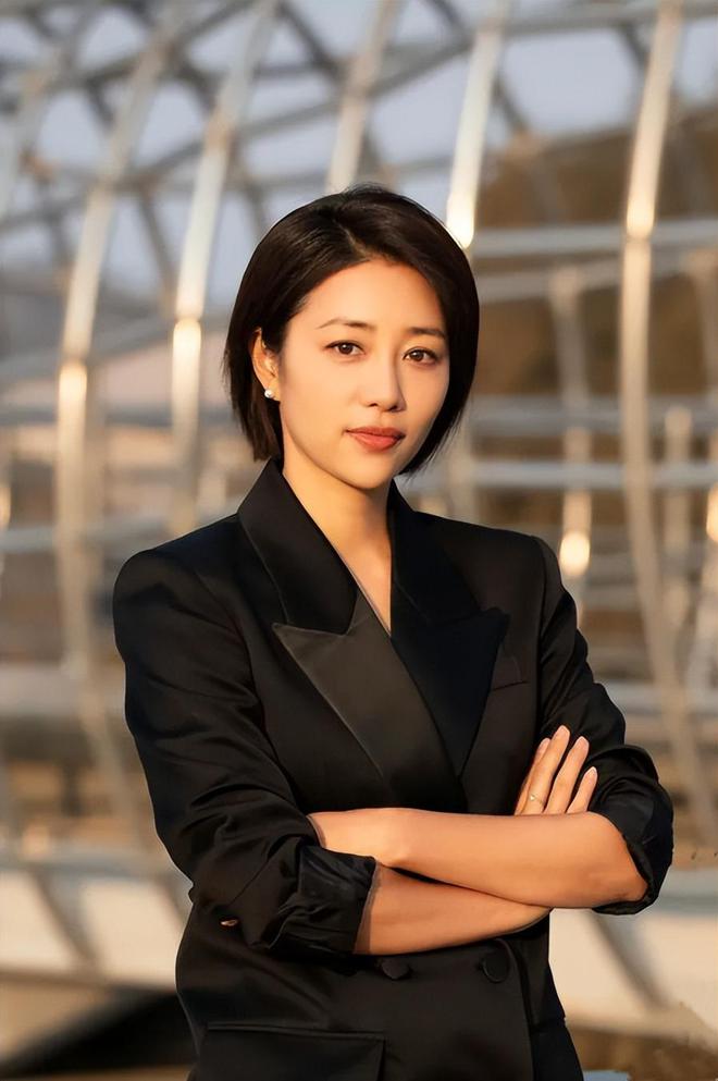 王晶捧红的7位“晶女郎”,个个肤白貌美大长腿,你最喜欢谁?(图3) 邱淑贞三电影_慈禧咸丰电影邱淑贞_电影邱淑贞的代表作品