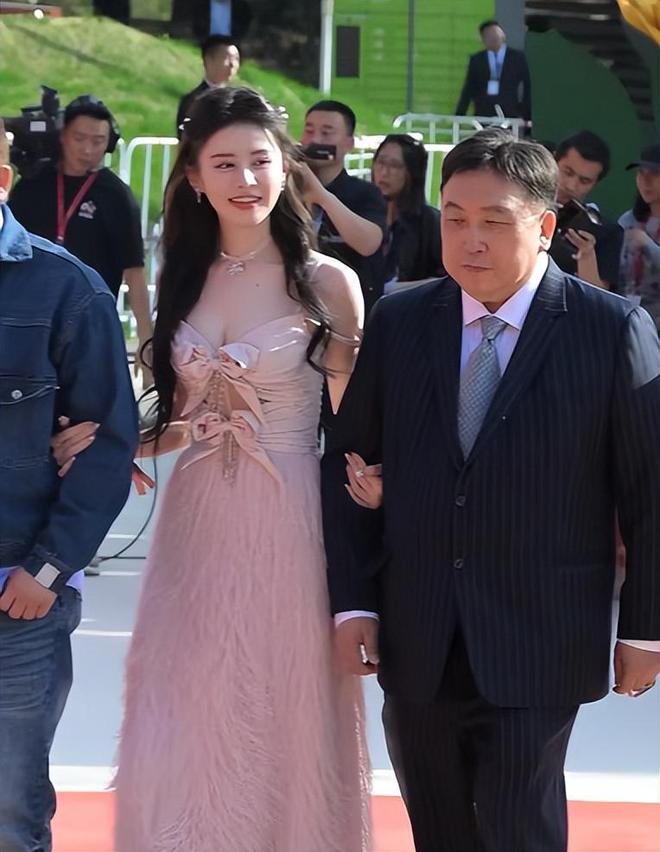 王晶捧红的7位“晶女郎”,个个肤白貌美大长腿,你最喜欢谁?(图6) 慈禧咸丰电影邱淑贞_电影邱淑贞的代表作品_邱淑贞三电影