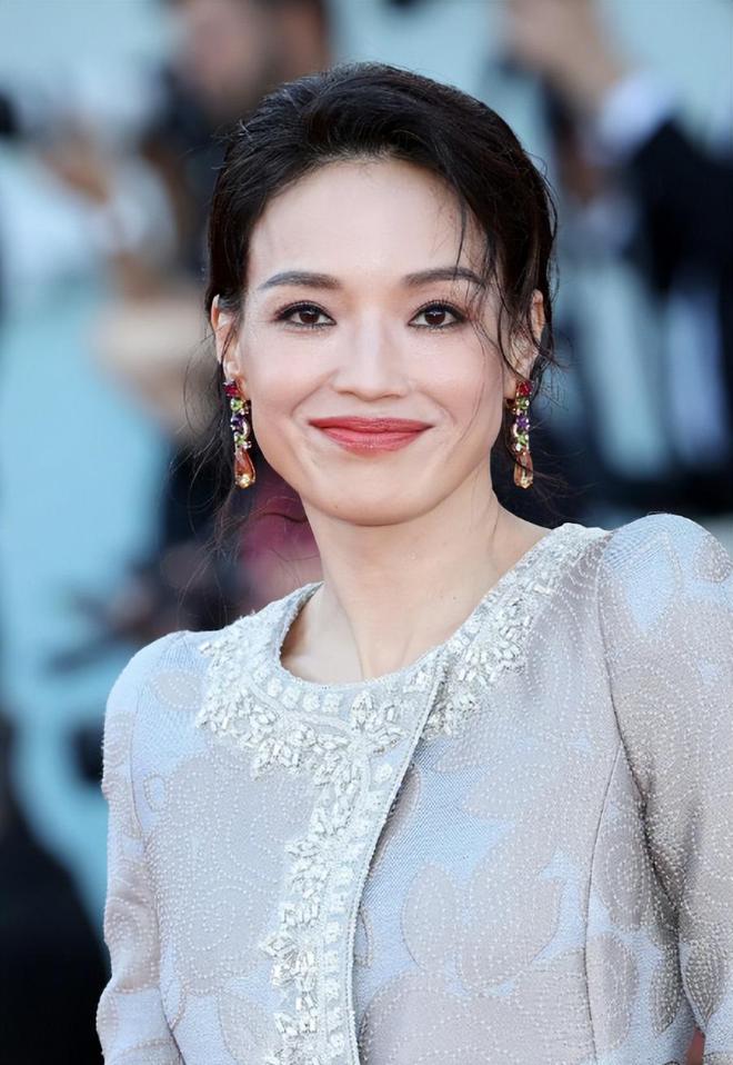 王晶捧红的7位“晶女郎”,个个肤白貌美大长腿,你最喜欢谁?(图7) 电影邱淑贞的代表作品_慈禧咸丰电影邱淑贞_邱淑贞三电影