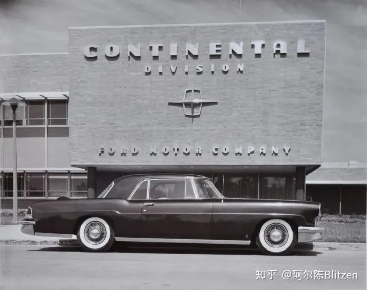 汽车文化 | 被遗忘的一代大陆和林肯(图9) 林肯车轿车图片_林肯轿车系列新款图片_林肯轿车图片