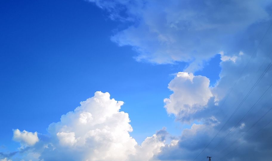 贵阳都溪林场空中怪车事件_贵阳空中怪车事件视频_贵阳空中怪车遗址展览